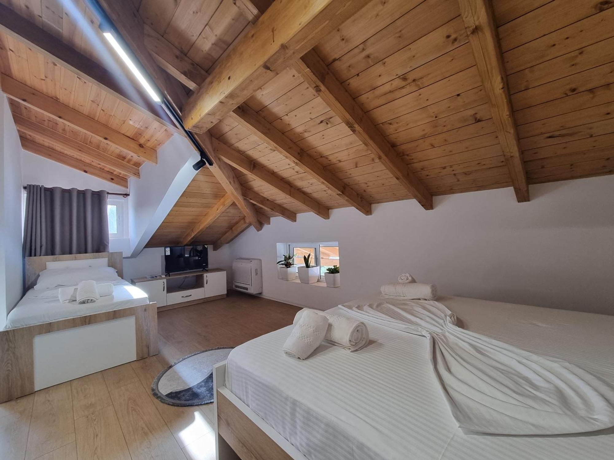 Vila Soleil Vlorë Exterior foto