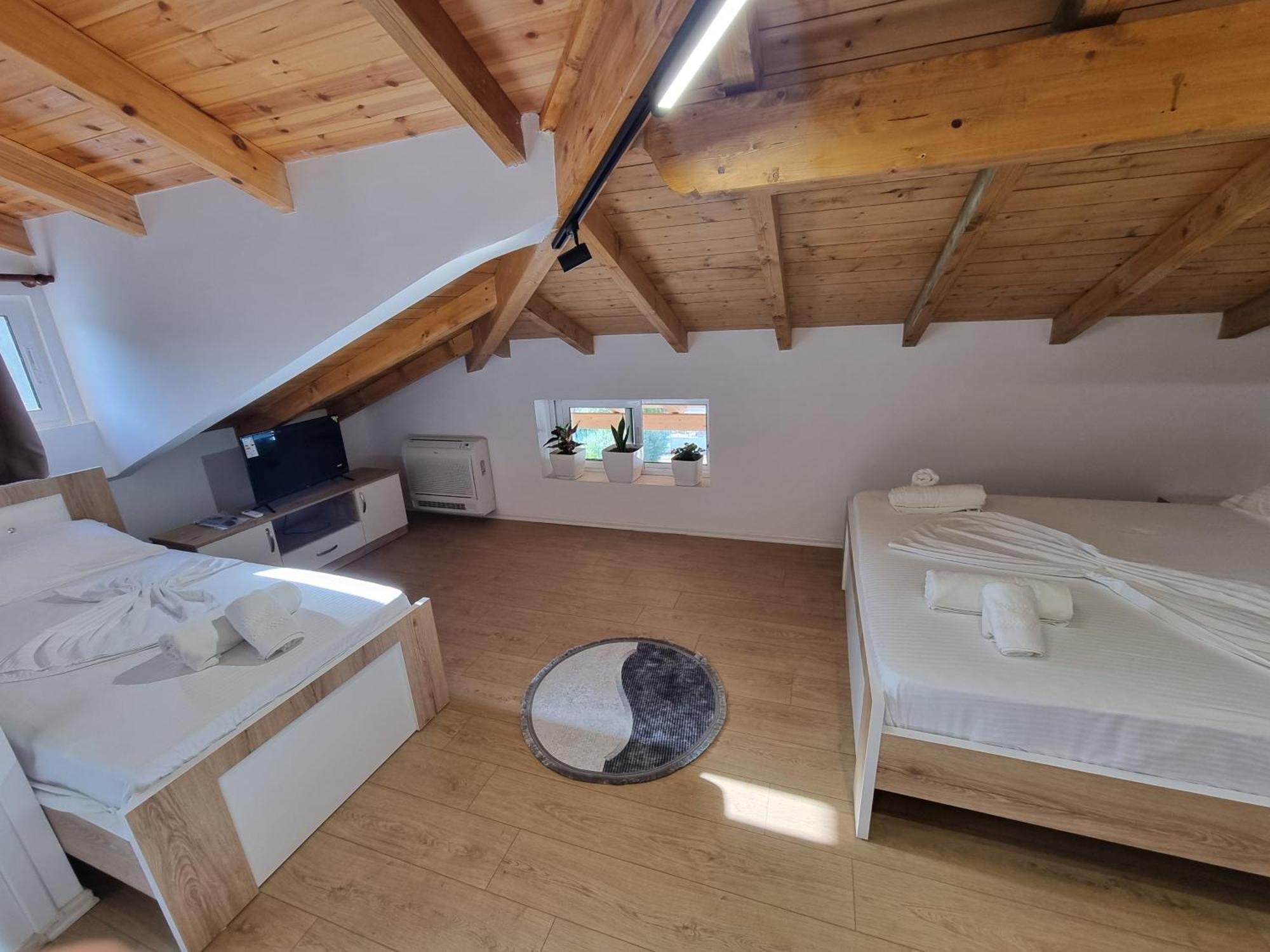 Vila Soleil Vlorë Exterior foto