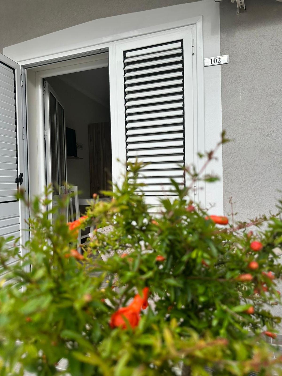 Vila Soleil Vlorë Exterior foto